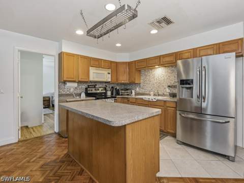 2022 Frederick St, Naples FL - photo 12 of 24