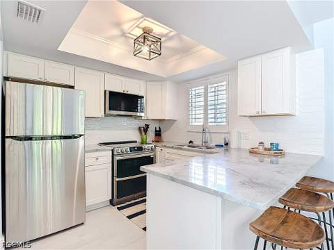 4246 Ute Ct, Estero FL - photo 7 of 24