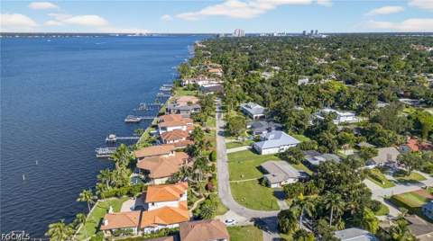 3965 W Riverside Dr, Fort Myers FL - photo 23 of 27