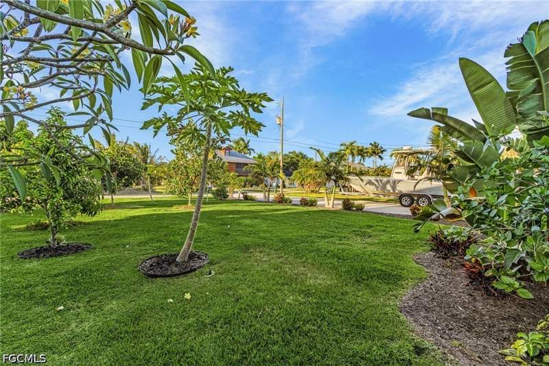 3 bedroom SingleFamilyResidence at 5389 Serenity Cv, Serenity Cove, Bokeelia — photo 4