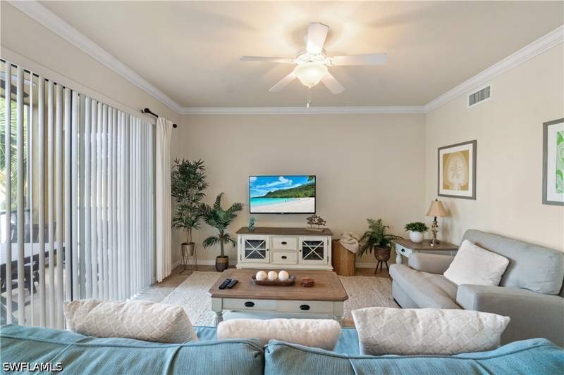 2 bedroom Condominium at 9727 Acqua Ct 436, Alberi Acqua, Naples — photo 2