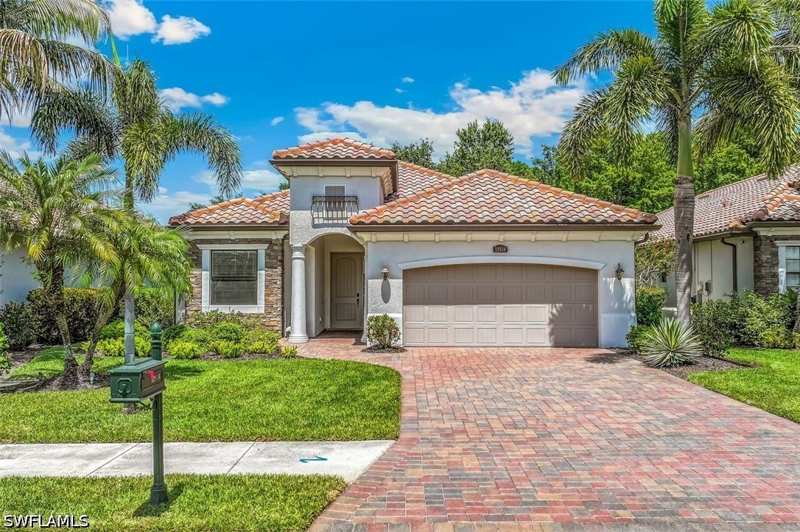 4 bedroom SingleFamilyResidence at 12614 Fenhurst Way, Twin Eagles, Naples — photo 1