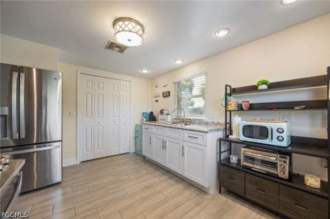 17041 E Lake Dr, North Fort Myers FL - photo 19 of 42