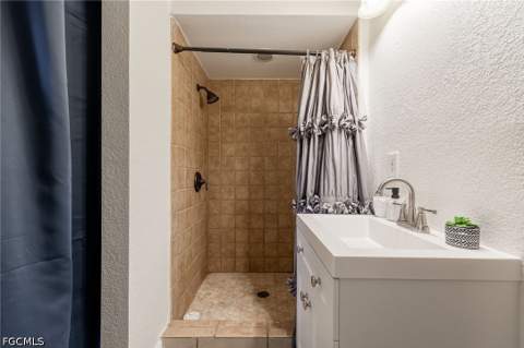 17041 E Lake Dr, North Fort Myers FL - photo 23 of 42