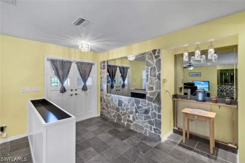 6029 & 6031 Higgins Ave, Fort Myers FL - photo 8 of 50