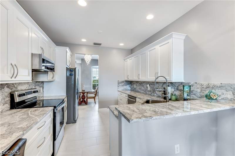 3 bedroom Condominium at 14581 Grande Cay Cir 3307, Grande Cay, Fort Myers — photo 2