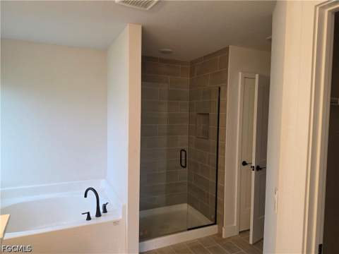 2510 NW 18th Ave, Cape Coral FL - photo 12 of 18