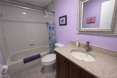 11060 Caravel Cir 201, Fort Myers FL - photo 10 of 19