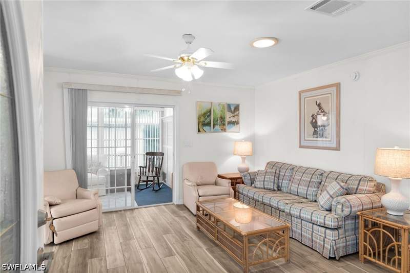 2 bedroom ManufacturedHome at 33 Monaco Ter, Riviera Colony, Naples — photo 3