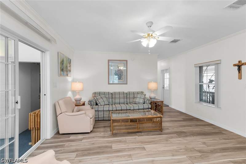 2 bedroom ManufacturedHome at 33 Monaco Ter, Riviera Colony, Naples — photo 5