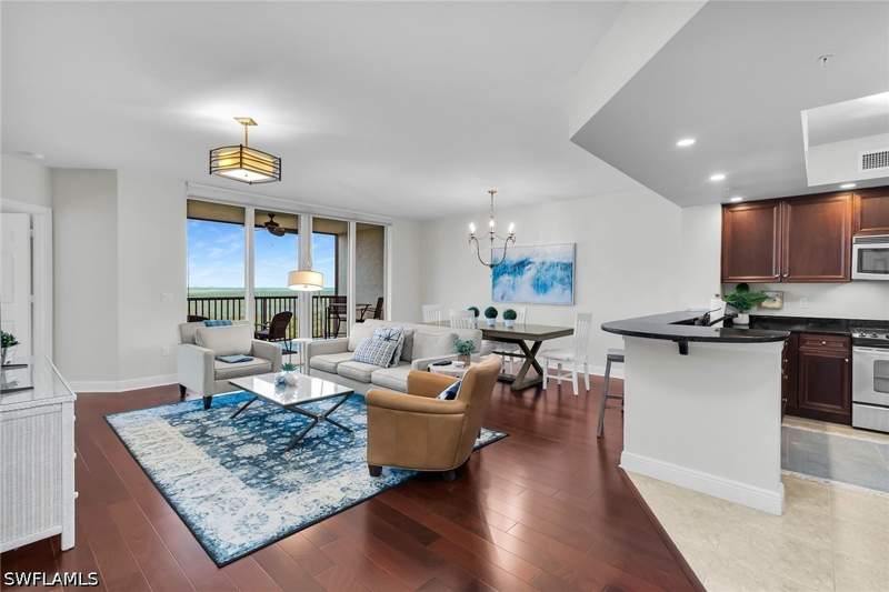 3 bedroom Condominium at 1065 Borghese Ln 1003, Serano, Naples — photo 4