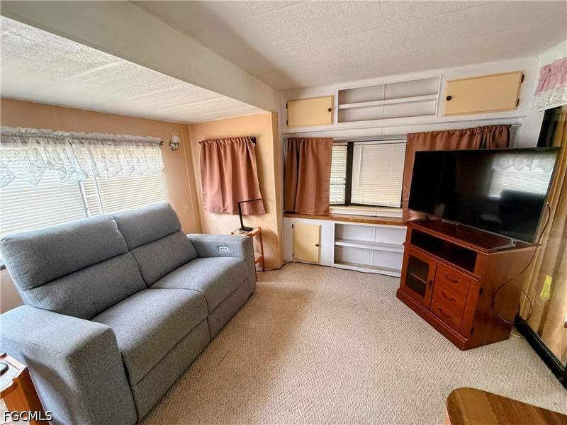 1 bedroom ManufacturedHome at 15 Fountain View Blvd, Fountain View Rv Resort, North Fort Myers — photo 4