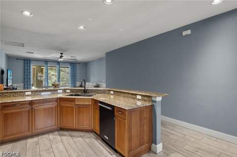 12353 Crooked Creek Ln, Fort Myers FL - photo 8 of 29