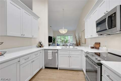 1215 Sarah Jean Cir J205, Naples FL - photo 6 of 50