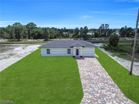 1042 Darlington St, Lehigh Acres FL - photo 20 of 21