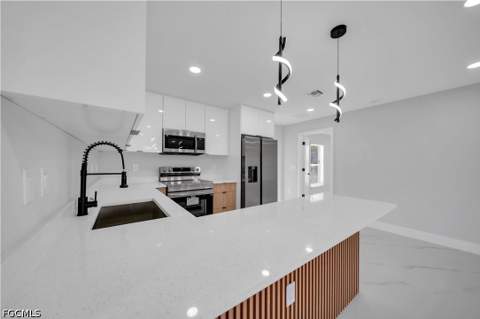 1042 Darlington St, Lehigh Acres FL - photo 6 of 21