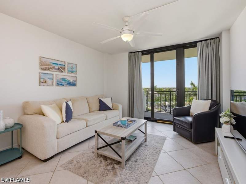 1 bedroom Condominium at 180 Seaview Ct 706, Tradewinds Apts Of Marco Island, Marco Island — photo 5