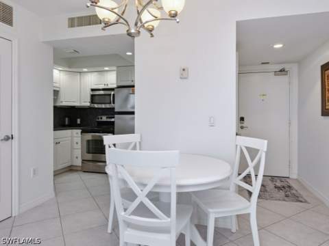 180 Seaview Ct 706, Marco Island FL - photo 9 of 31