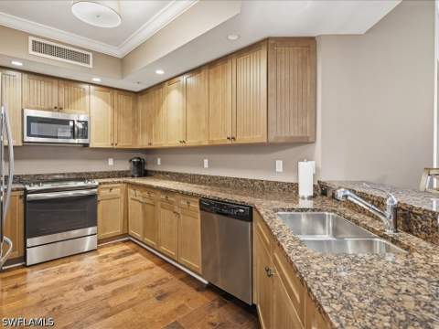 1065 Borghese Ln 2005, Naples FL - photo 10 of 28