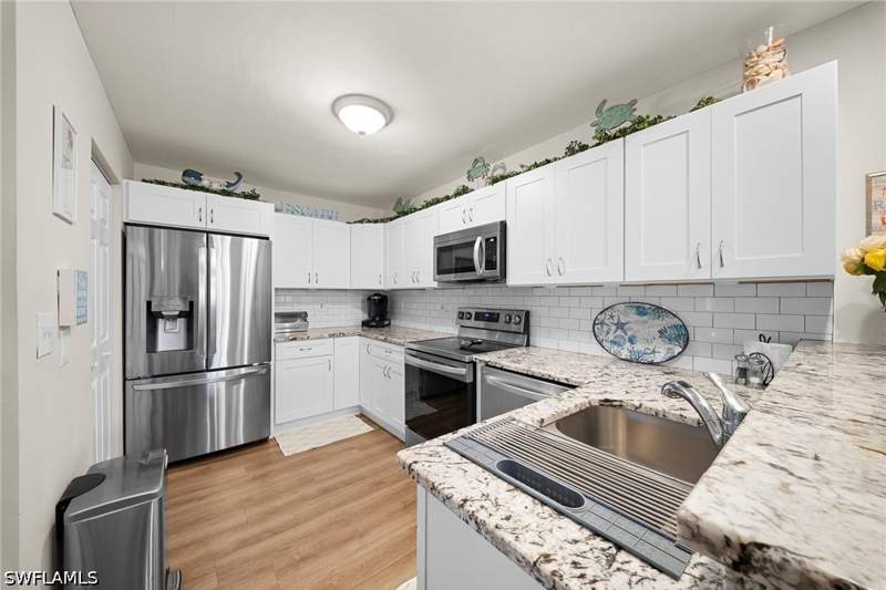 3 bedroom Condominium at 15480 Bellamar Cir 2512, Bellamar, Fort Myers — photo 2