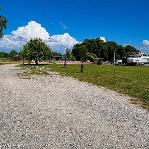 7850 Friendship Ln, Naples FL - photo 17 of 25