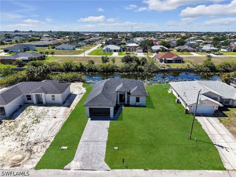 3 bedroom SingleFamilyResidence at 1310 NW 11th Ter, Cape Coral, Cape Coral — photo 2