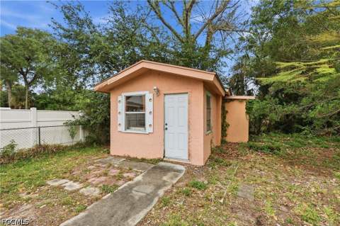2355 Jeffcott St, Fort Myers FL - photo 18 of 21