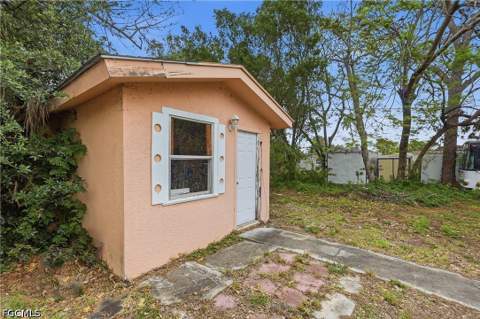 2355 Jeffcott St, Fort Myers FL - photo 19 of 21