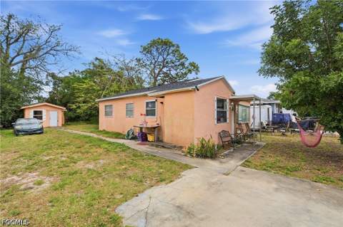 2355 Jeffcott St, Fort Myers FL - photo 7 of 21