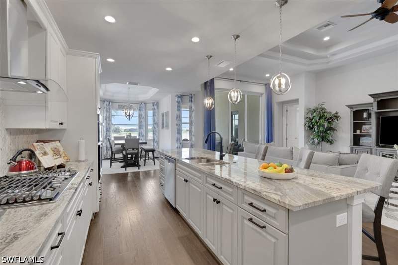 3 bedroom SingleFamilyResidence at 8924 Mustique Ln, Azure At Hacienda Lakes, Naples — photo 5