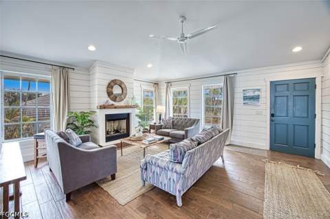 220 Palm Lake Dr, Sanibel FL - photo 11 of 44