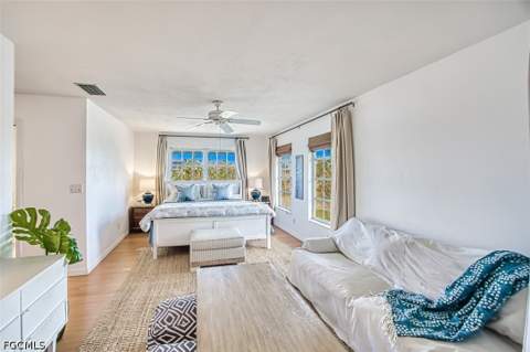 220 Palm Lake Dr, Sanibel FL - photo 17 of 44