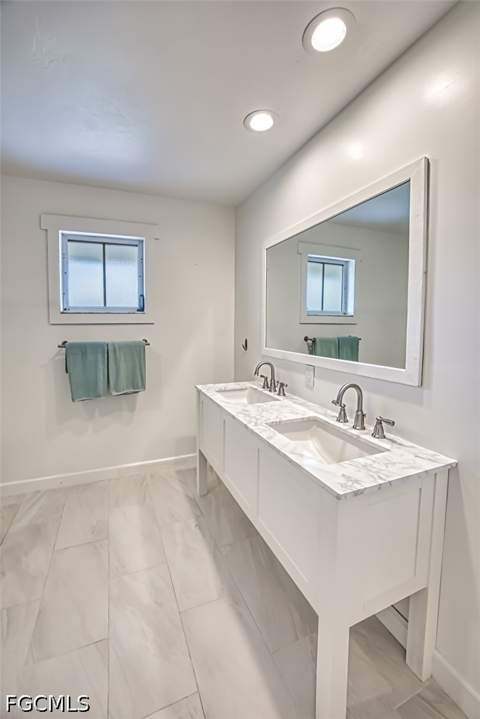 220 Palm Lake Dr, Sanibel FL - photo 19 of 44