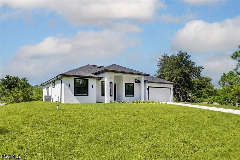 4 bedroom SingleFamilyResidence at 767 Nina Ave S, Lehigh Acres, Lehigh Acres — photo 2
