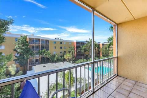 2366 E Mall Dr 418, Fort Myers FL - photo 15 of 27
