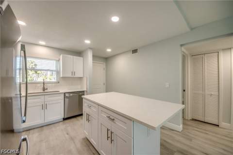 16881 Davis Rd 116, Fort Myers FL - photo 9 of 41