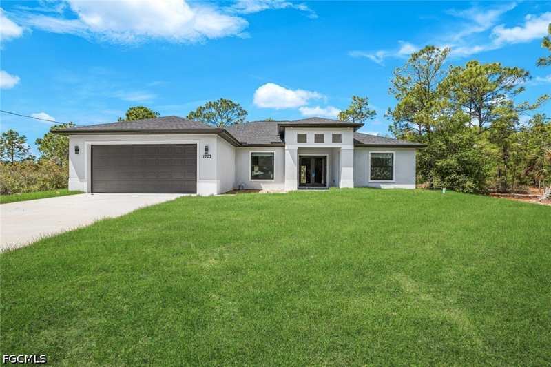4 bedroom SingleFamilyResidence at 3201 35th St W, Lehigh Acres, Lehigh Acres — photo 1
