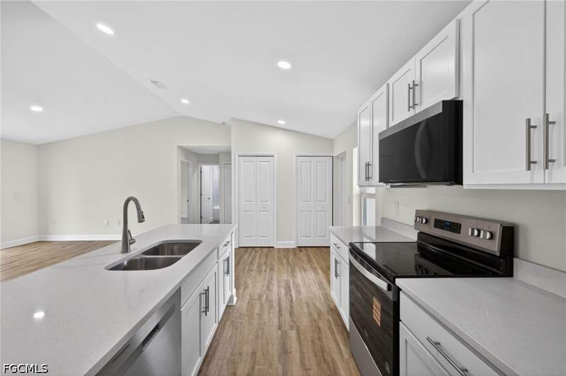 3 bedroom SingleFamilyResidence at 2426 NW 19th Ave, Cape Coral, Cape Coral — photo 3
