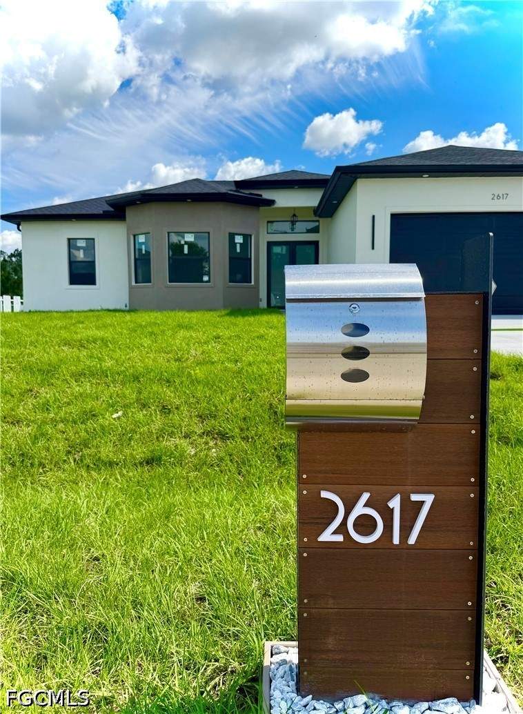 3 bedroom SingleFamilyResidence at 2617 6th ST SW, LEHIGH ACRES, Lehigh Acres — photo 3