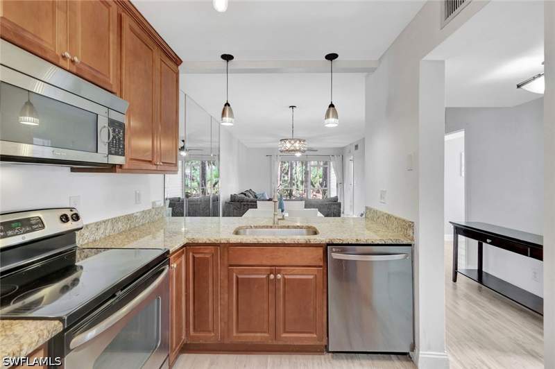 3 bedroom Condominium at 1965 Courtyard Way E-106, Courtyard Village, Naples — photo 4