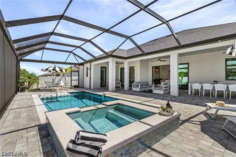 3 bedroom SingleFamilyResidence at 1923 SW 27th Ter, Cape Coral, Cape Coral — photo 2