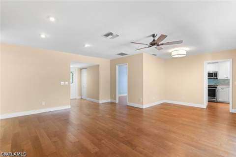 1036 Lake Shore Ct, Naples FL - photo 11 of 37