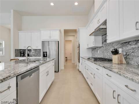 9288 Cayman Dr, Naples FL - photo 17 of 50