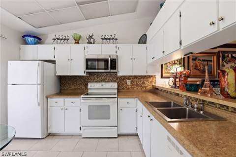 4050 Ice Castle Way 2812, Naples FL - photo 8 of 49