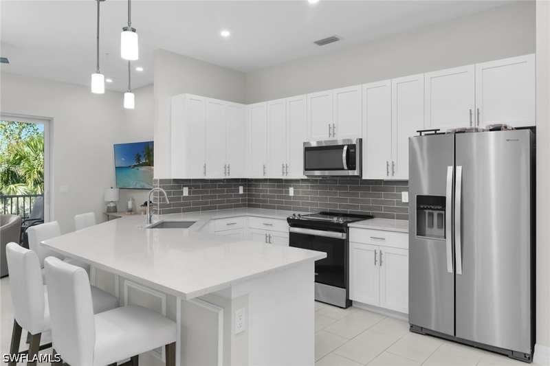3 bedroom Condominium at 268 Indies Dr E 202, Antilles, Naples — photo 1