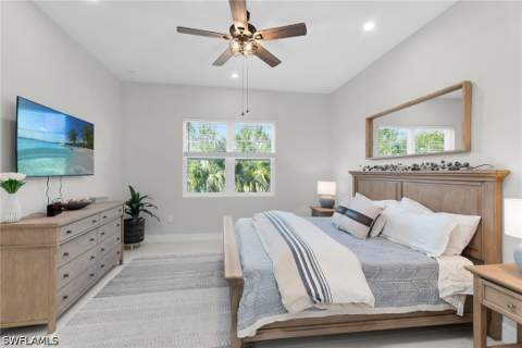 268 Indies Dr E 202, Naples FL - photo 14 of 35