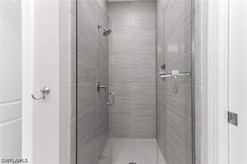 268 Indies Dr E 202, Naples FL - photo 16 of 35