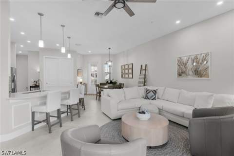 268 Indies Dr E 202, Naples FL - photo 9 of 35