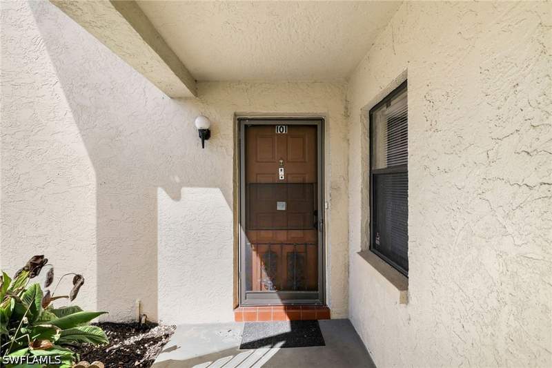 3 bedroom Condominium at 9270 Lake Park Dr 101, Central Park South Condos, Fort Myers — photo 2