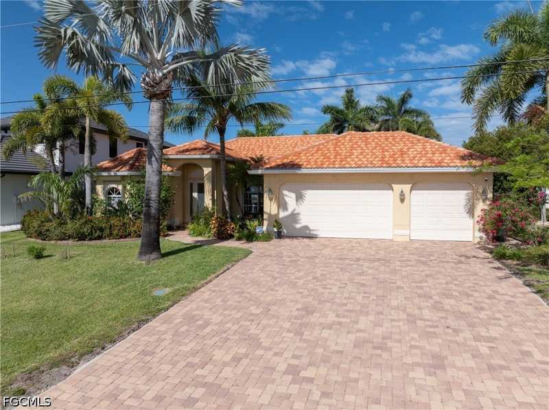 4 bedroom SingleFamilyResidence at 4228 SW 23rd Pl, Cape Coral, Cape Coral — photo 1